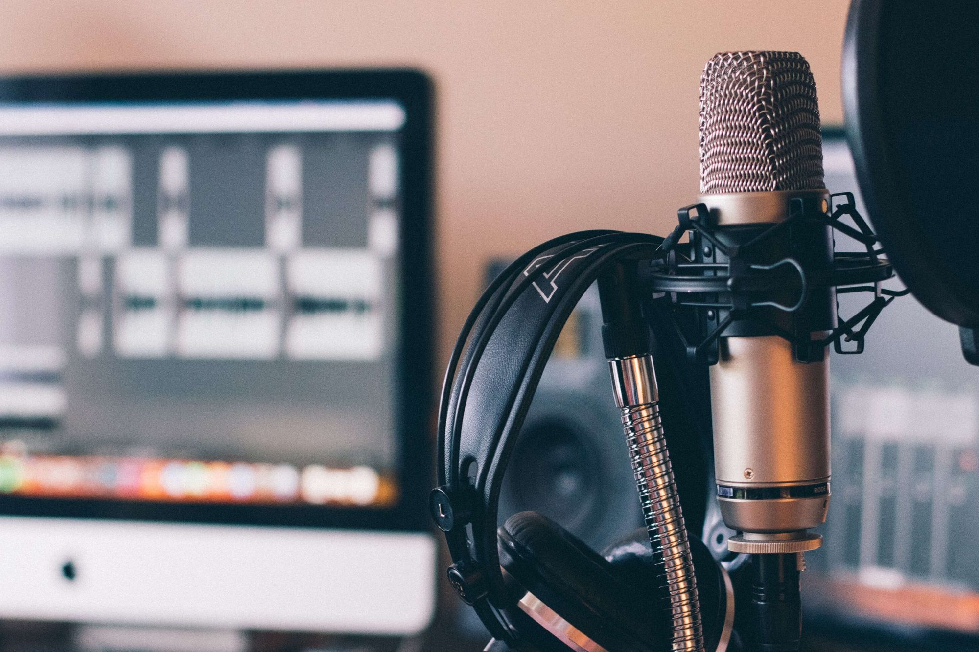 best podcast equipment for professionals