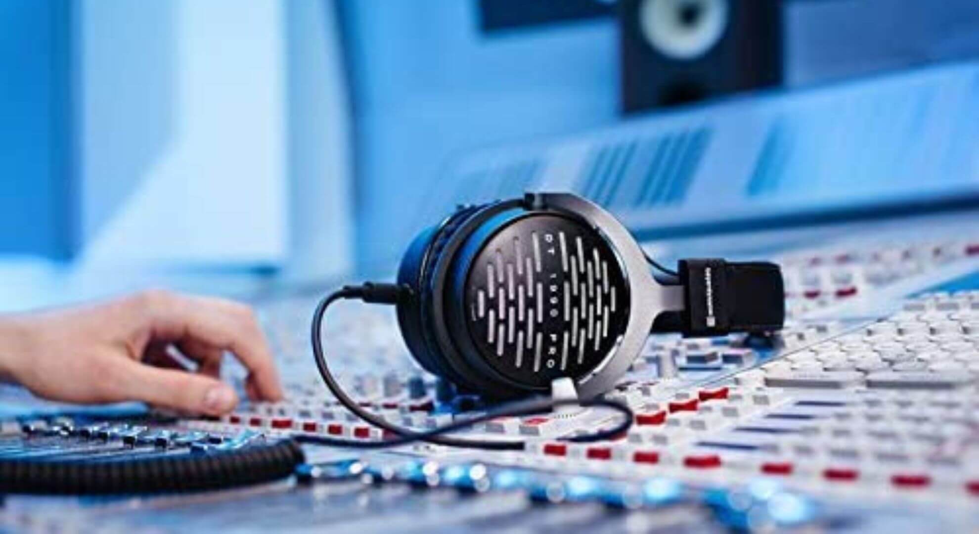 best headphones for mixing and mastering