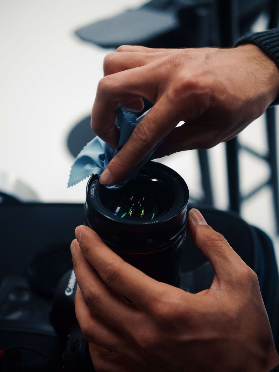 How To Clean Camera Lenses - Best Way To Clean A Camera Lens