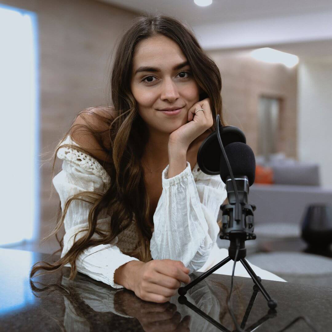 Best Microphone For Vlogging In 2023 (Ultimate Buying Guide)